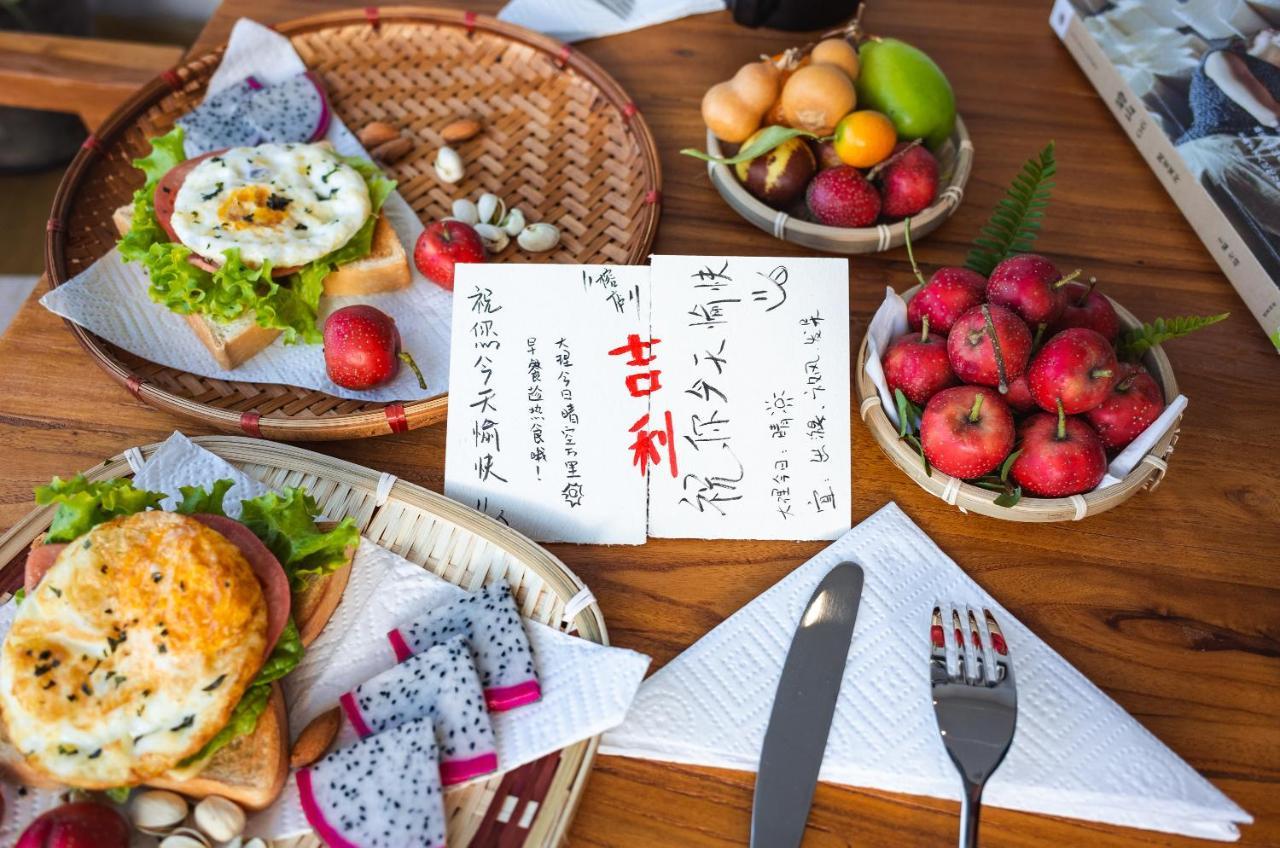 Dali Rong Lu Hotel Ngoại thất bức ảnh